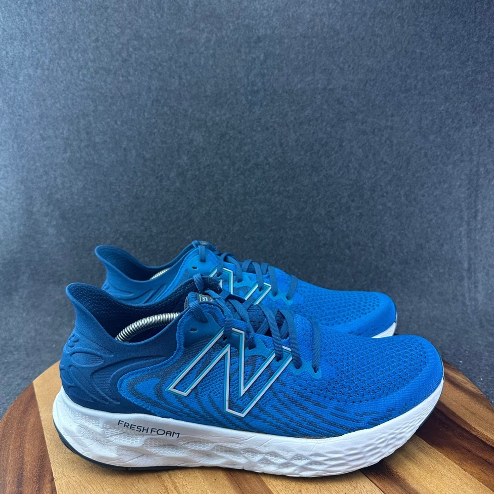 New Balance Men's Fresh Foam 1080v11 Size 13D Wave Blue M1080S11